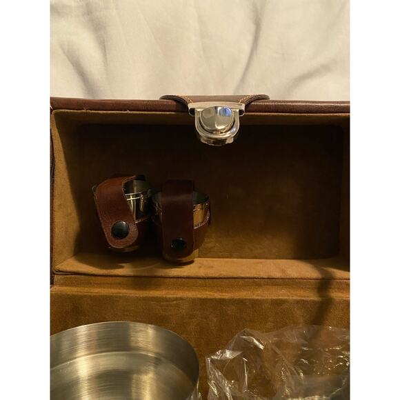 Horseshoe Casino Hotel‎ picnic bar set - Picture 7 of 8